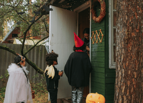 Treat or Trunk Halloween game